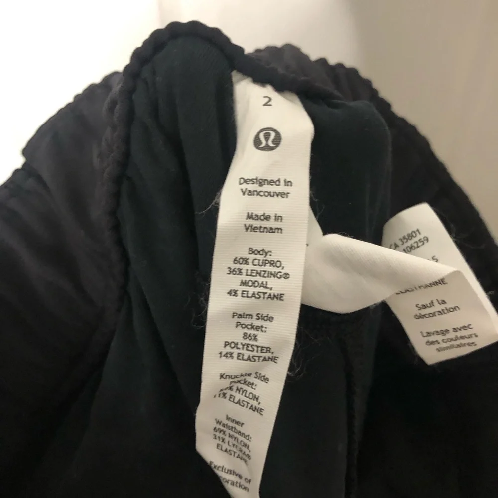 Lululemon Metropolis Maven High Rise Crop Pants